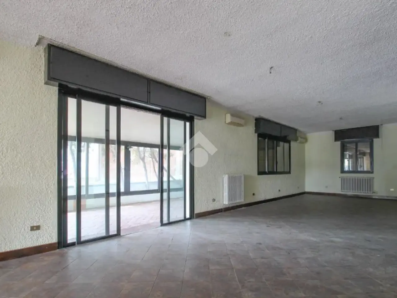 Negozio in Via Giardini Sud, Formigine, {3} - Foto 1