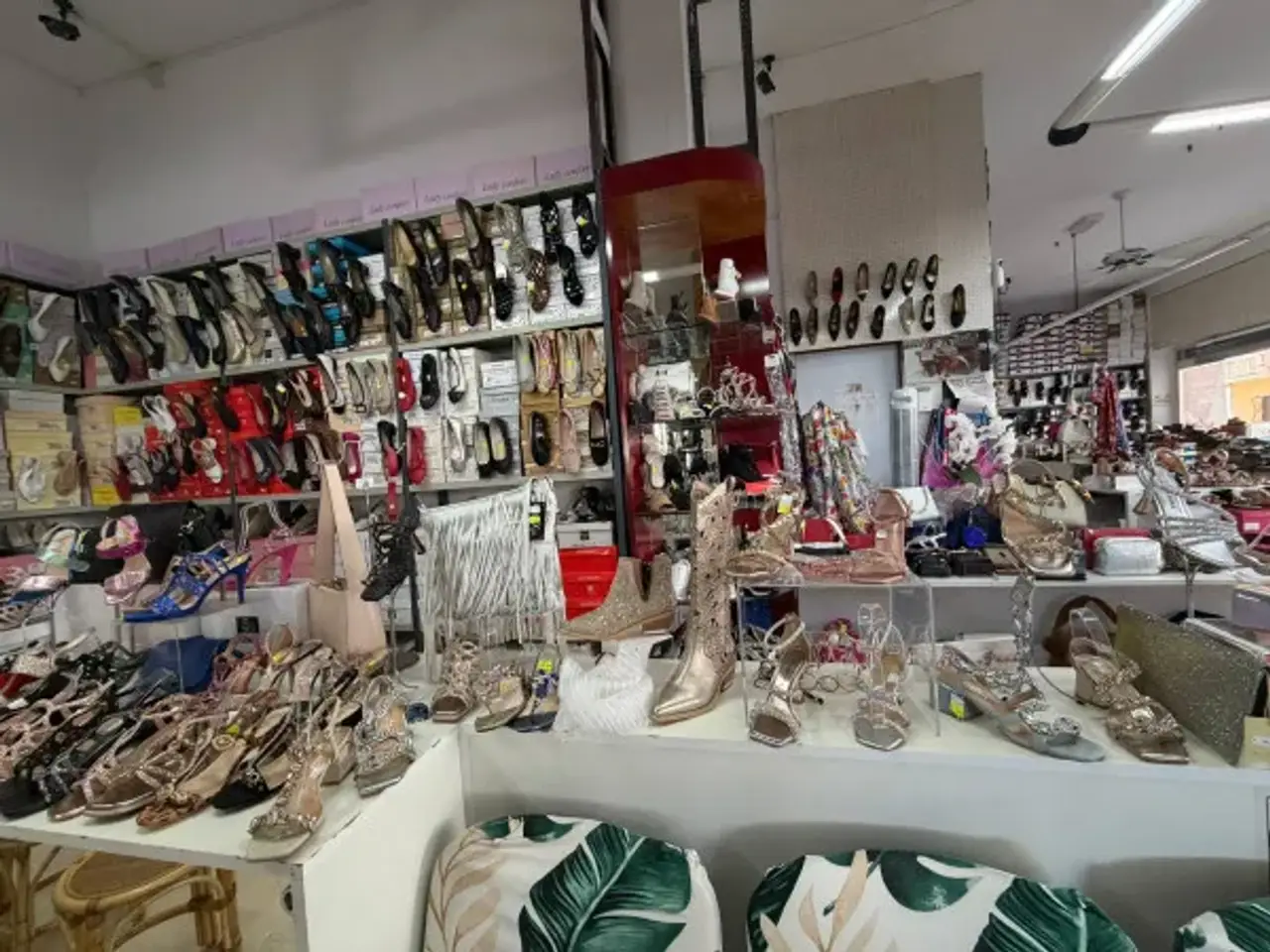 Negozio in Viale Regina Elena 185, Rimini, {3} - Foto 2