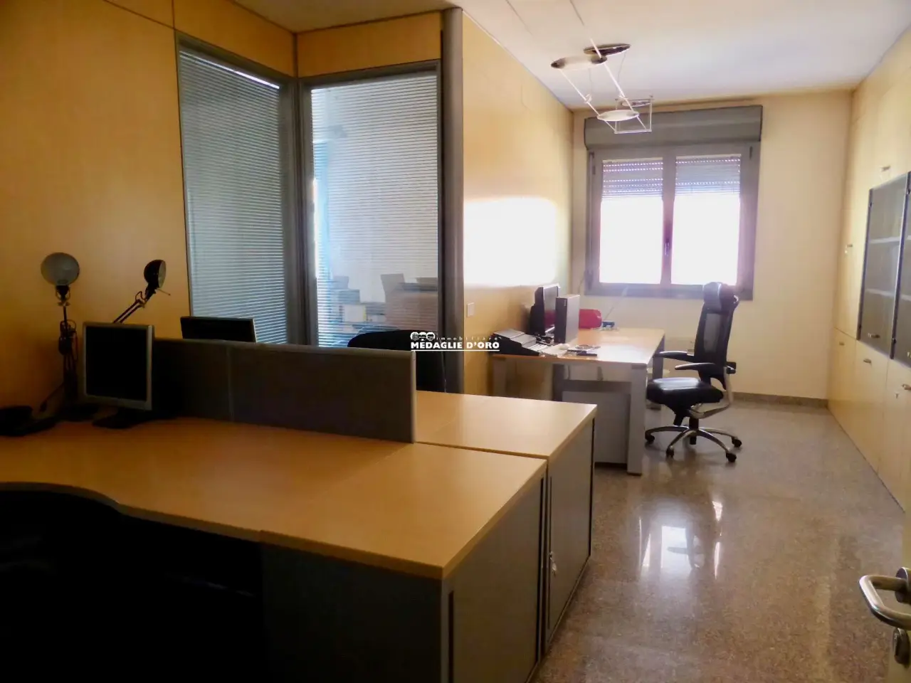 Ufficio in Ad.Ze Via Zucconi, Modena, {3} - Foto 1