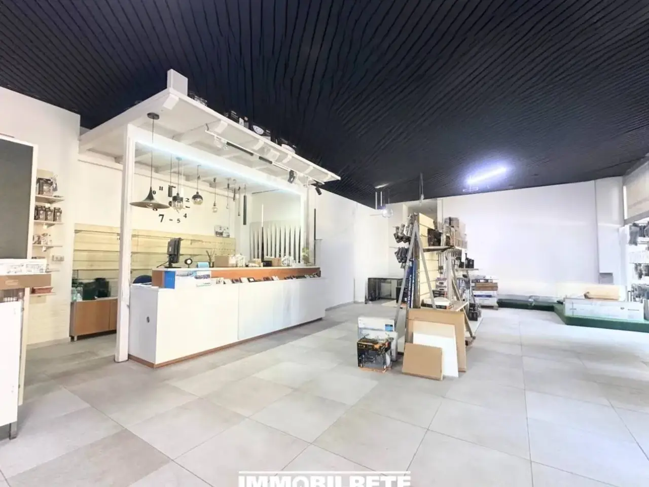 Locale commerciale in Via Vecchia Buoncammino, Altamura, {3} - Foto 1