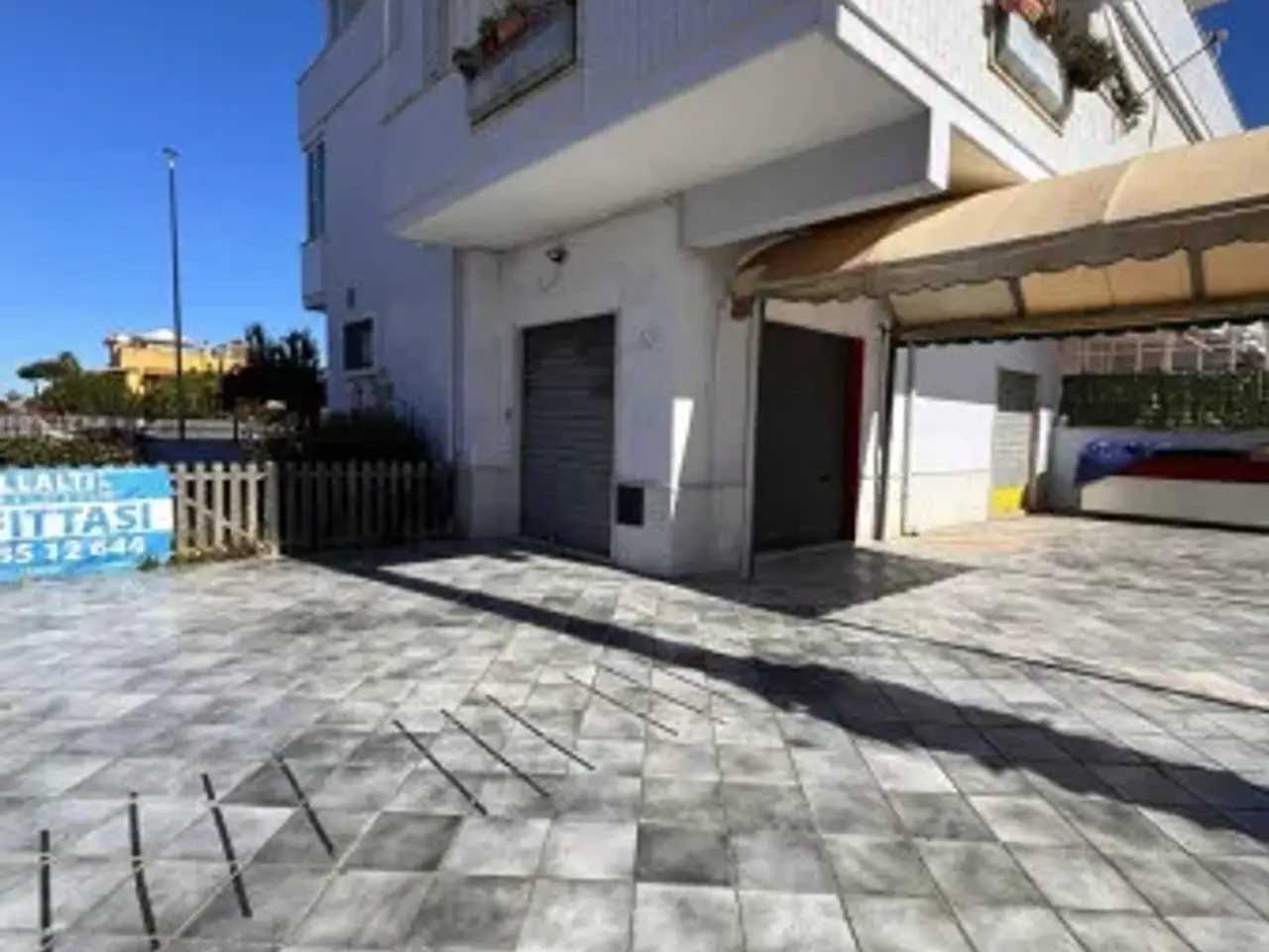 Negozio in Via delle Sterlizie, Nettuno, {3} - Foto 1