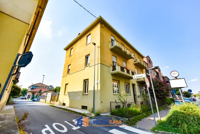 3-room flat in Via Milano 25, Settimo Torinese - Photo 1