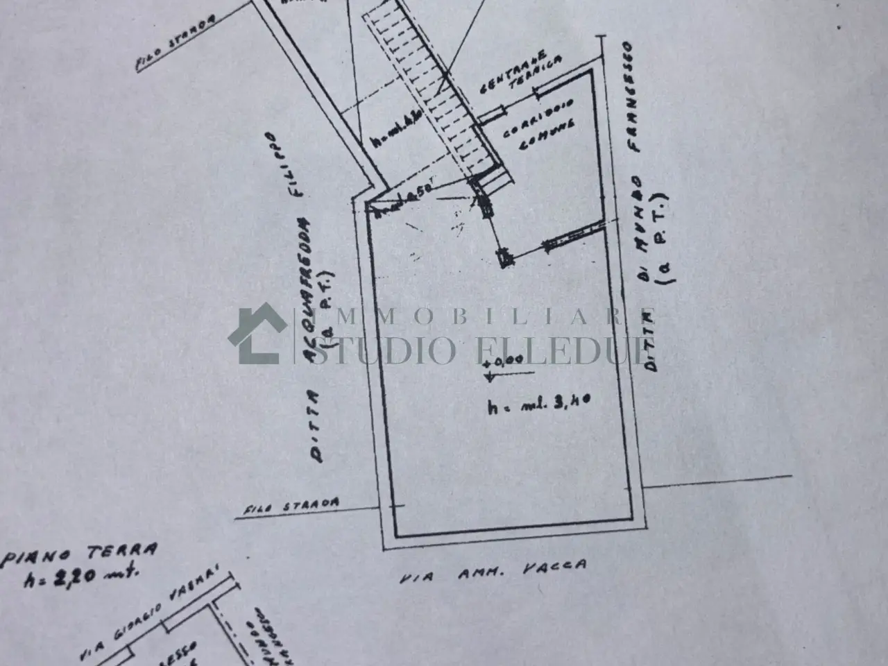 Magazzino in Via Ammiraglio Vacca   29, Bitonto, {3} - Planimetria 1
