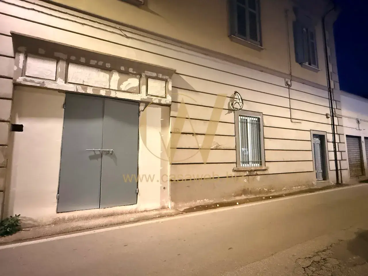 Negozio in Via Gennaro Tescione, Caserta, {3} - Foto 1