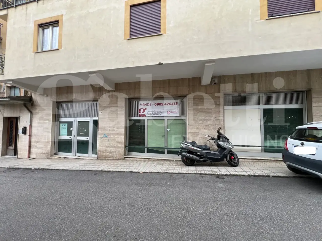 Negozio in Via IV Novembre 29, Grimaldi, {3} - Foto 1