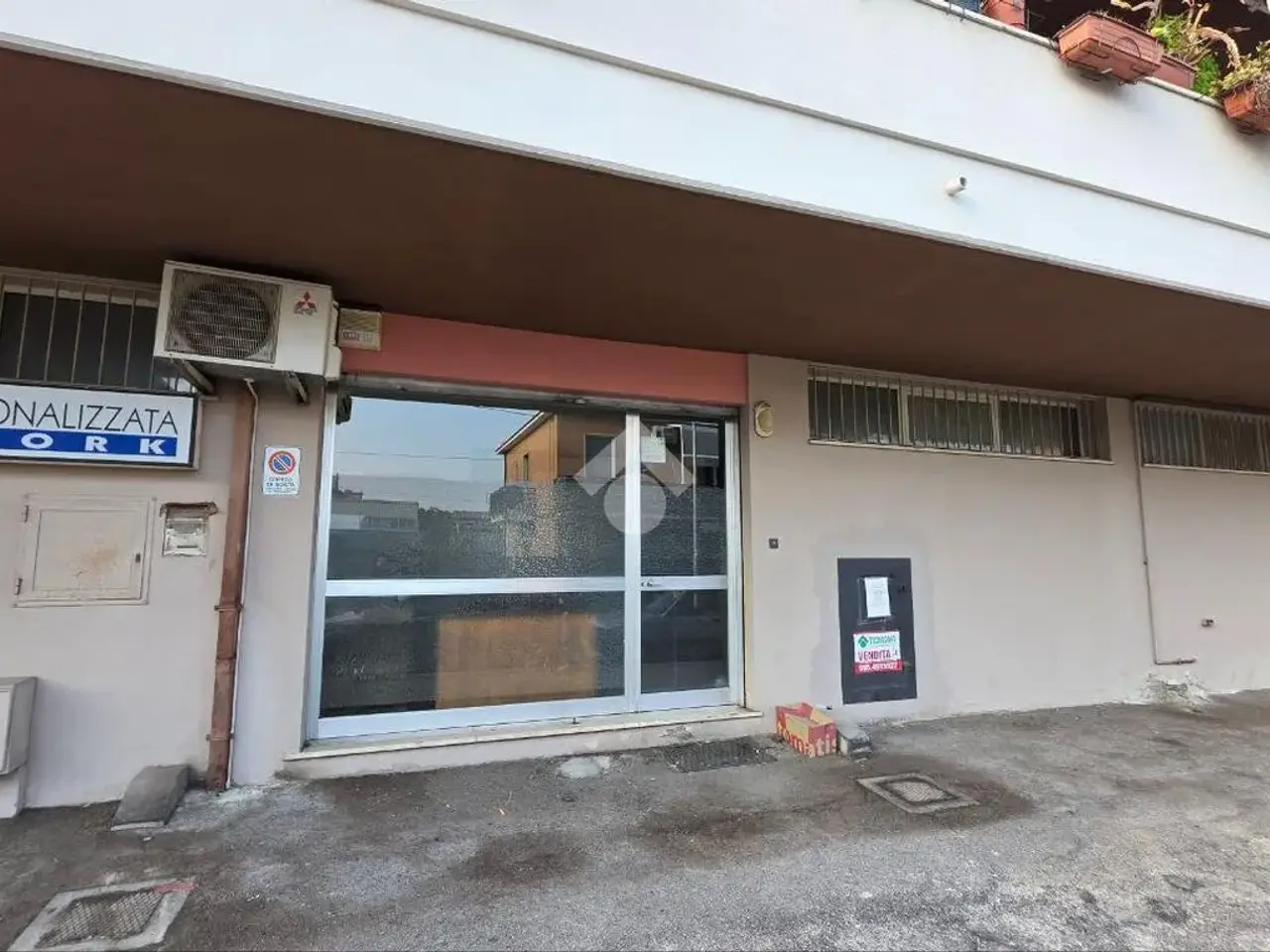 Magazzino in Via Cesare Balbo 10, Montesilvano, {3} - Foto 1