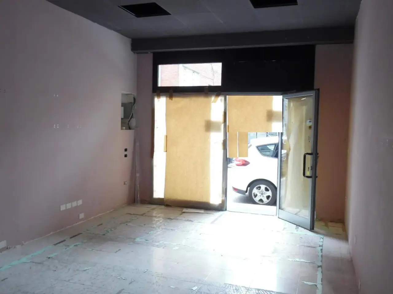 Negozio in Via S. Martino, San Benedetto Del Tronto, {3} - Foto 2