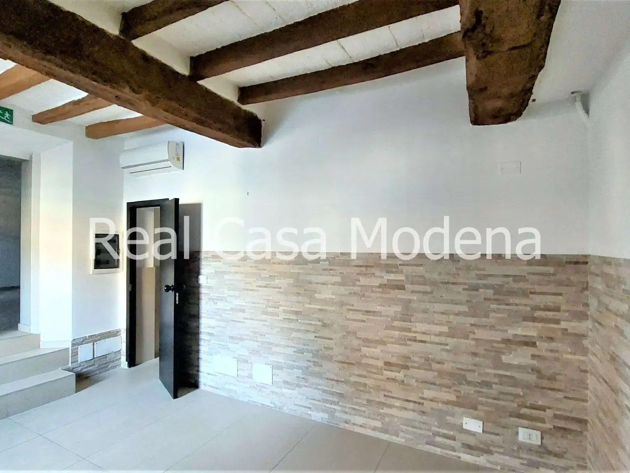 Negozio in , Modena, {3} - Foto 2