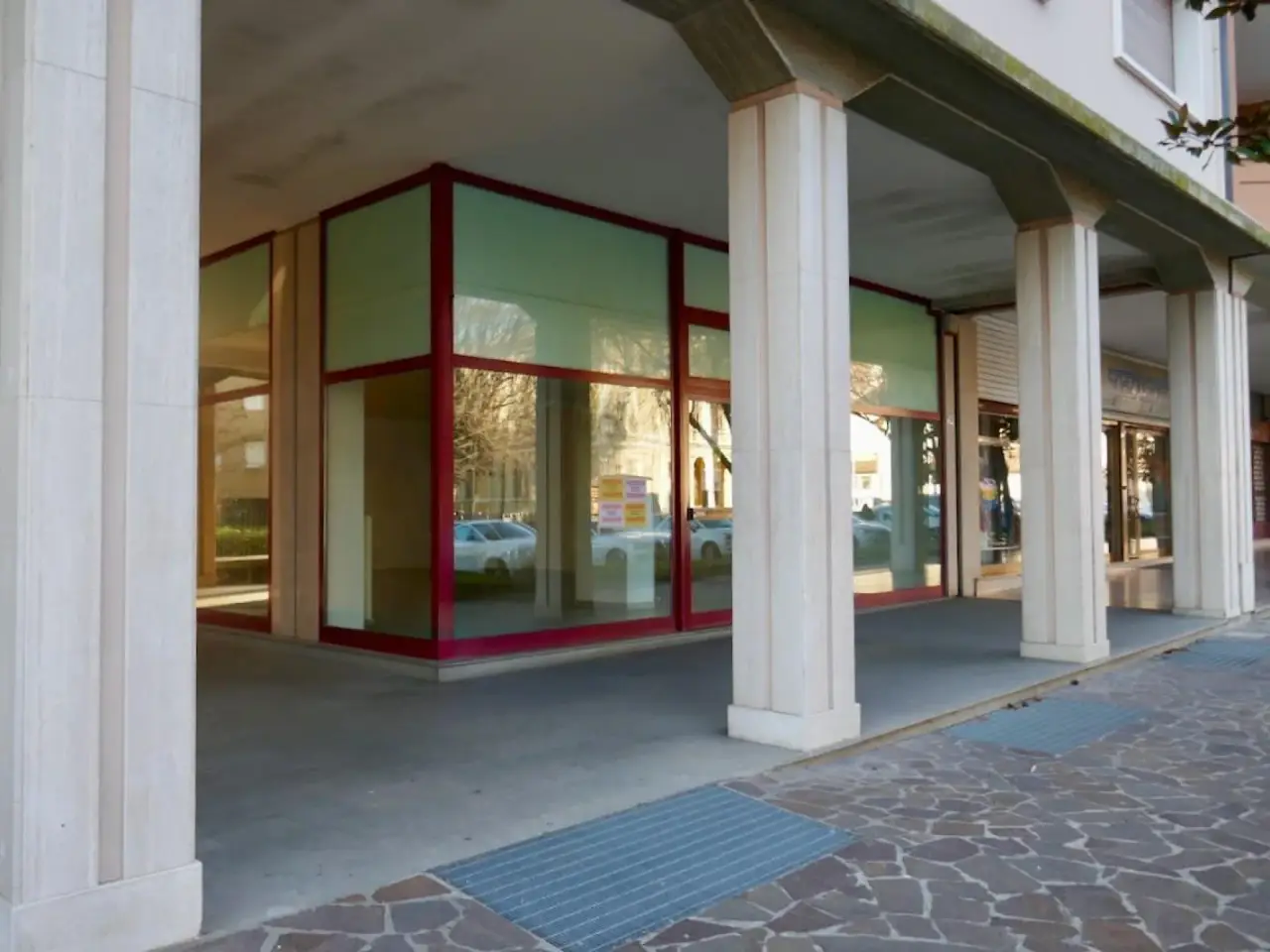 Locale commerciale in , Spilimbergo, {3} - Foto 1