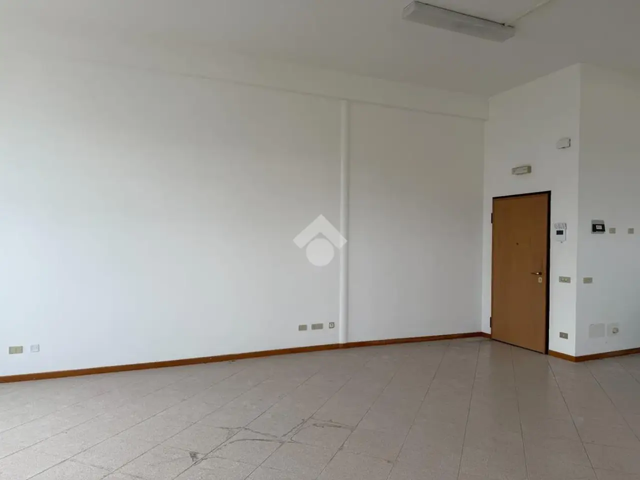 Ufficio in Via a. Serena 42, Montebelluna, {3} - Foto 2