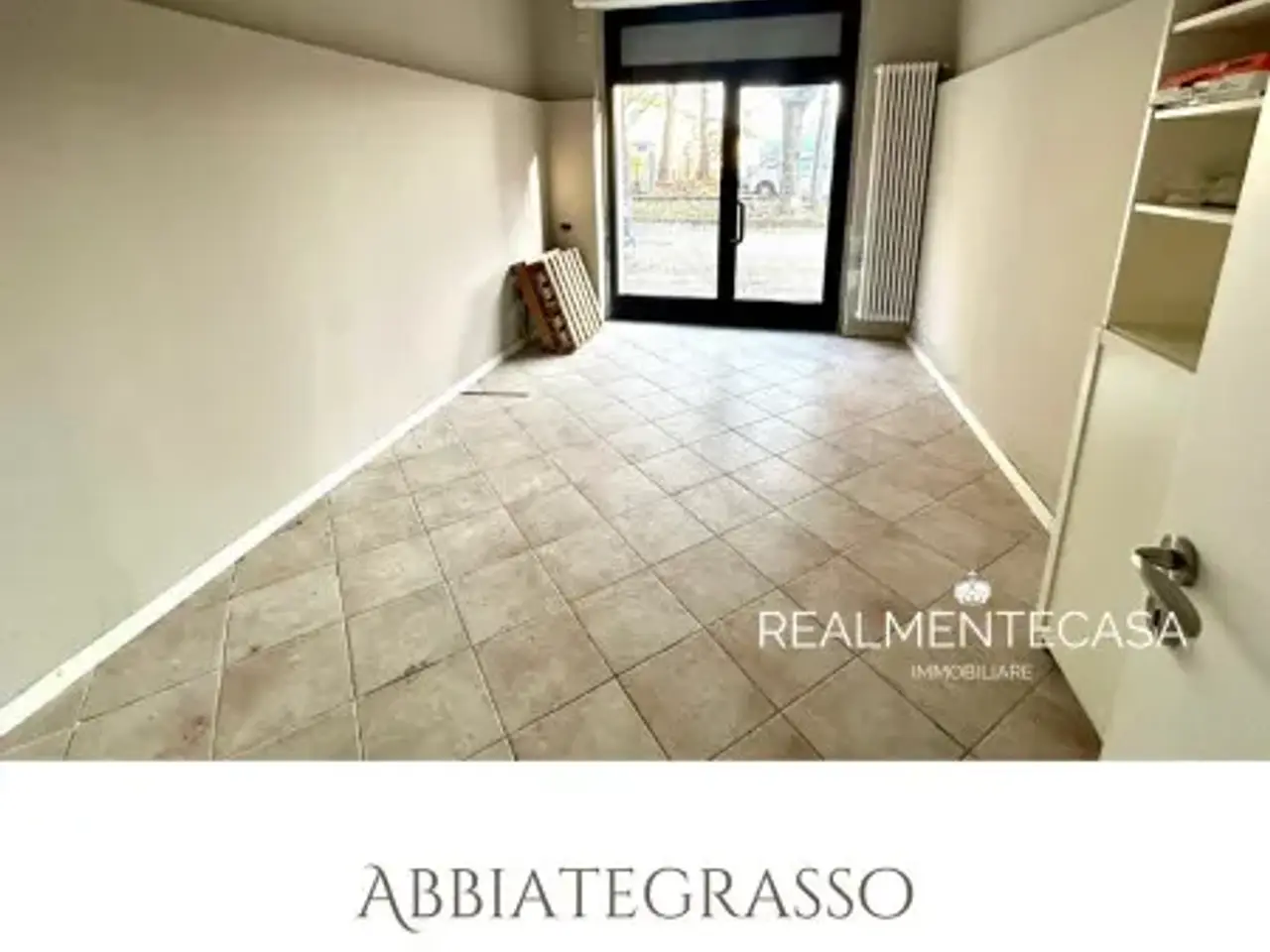 Negozio in Via Pontida, Abbiategrasso, {3} - Foto 2