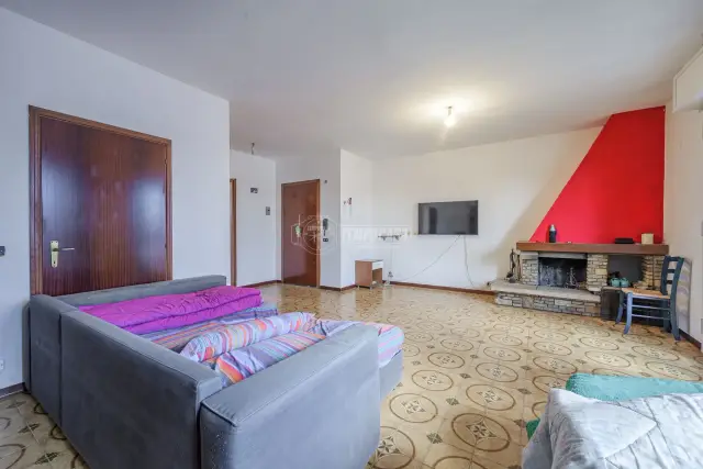 4-room flat, Maranello - Photo 1