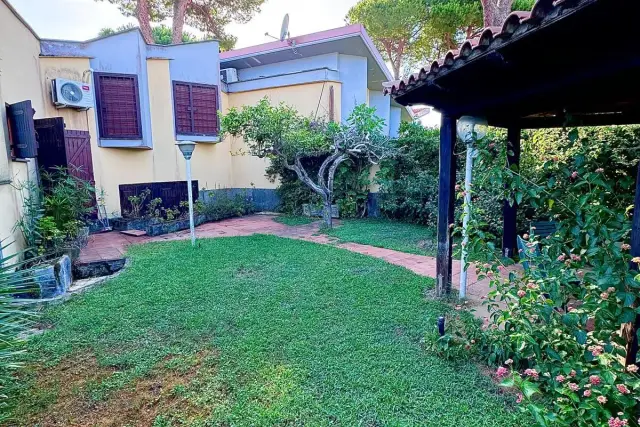 Villa a schiera in Strada Provinciale Badino 106, San Felice Circeo - Foto 1