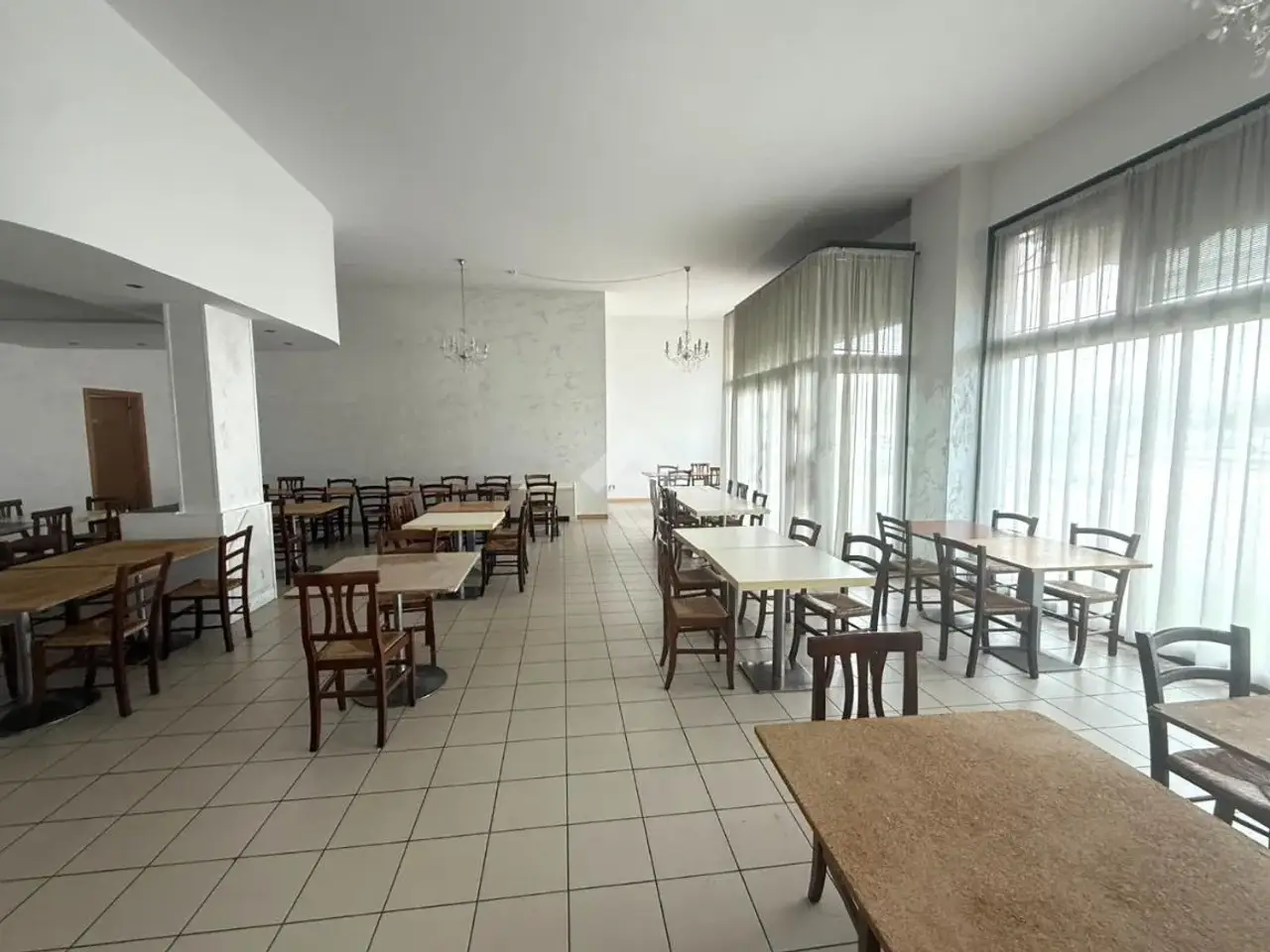 Negozio in Via Cesare Battisti 15, Limena, {3} - Foto 2