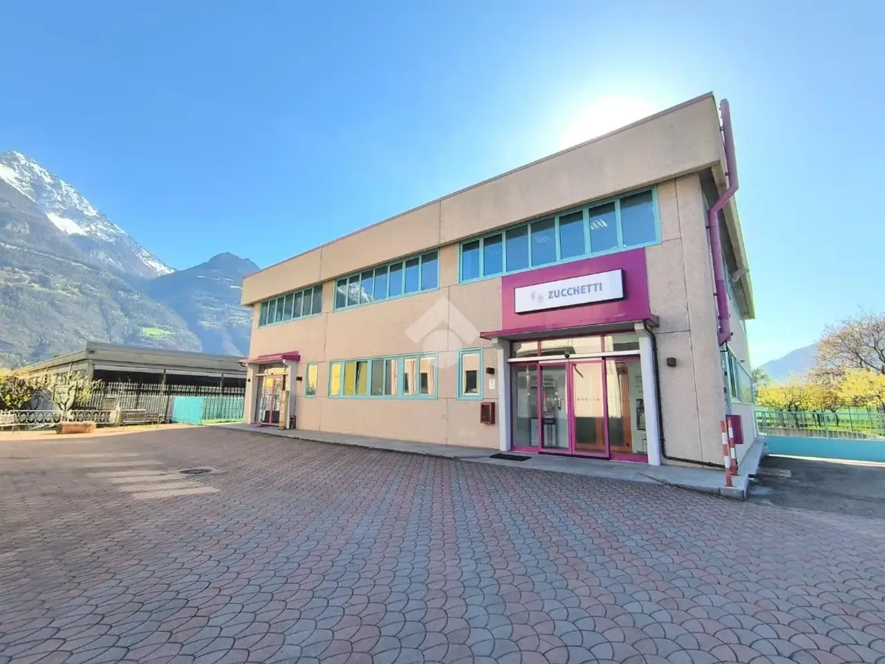 Ufficio in Località Grande CharrièRe 9, Saint Christophe, {3} - Foto 1