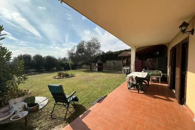 Mansion in {3}, Via Valle Braccia - Photo 1