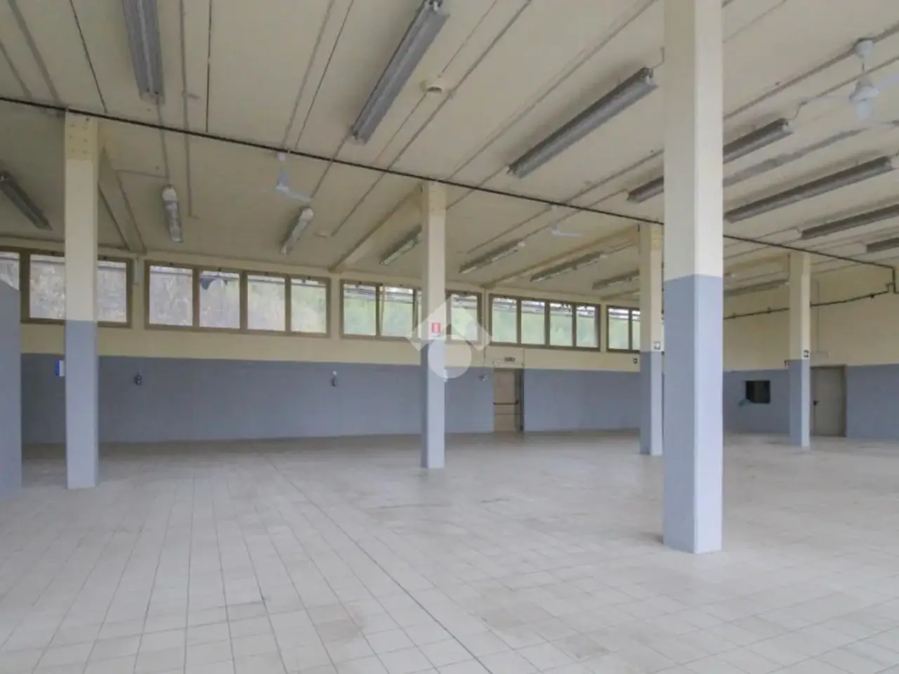 Negozio in Via Claudia 1151, Savignano Sul Panaro, {3} - Foto 1