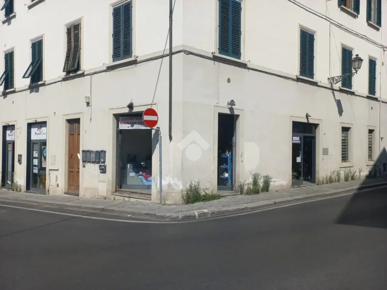 Negozio in Via Canto Mercatale 2, Prato, {3} - Foto 1