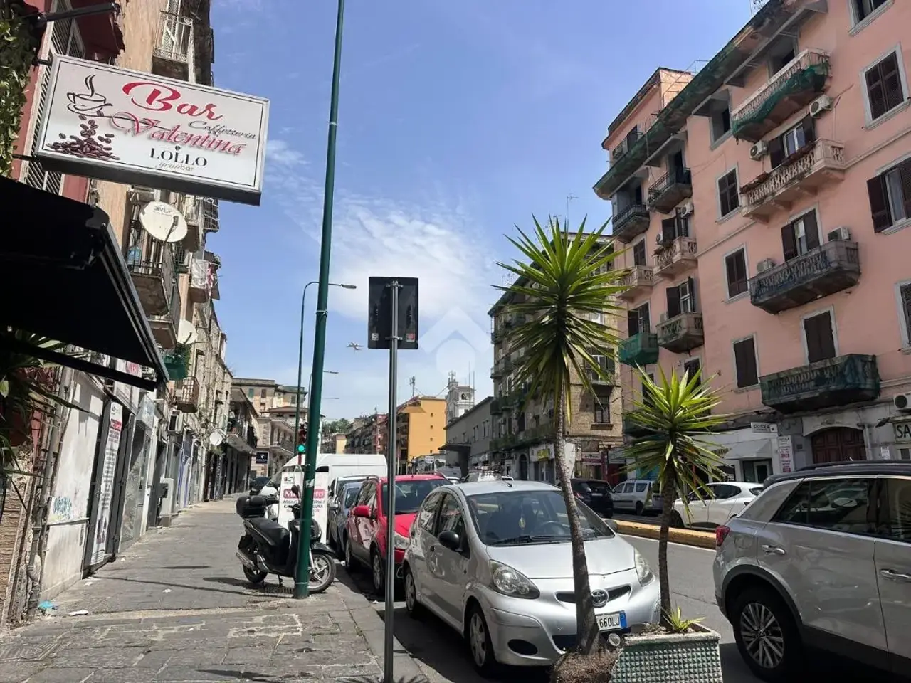 Negozio in Via Calata Capodichino 103, Napoli, {3} - Foto 1