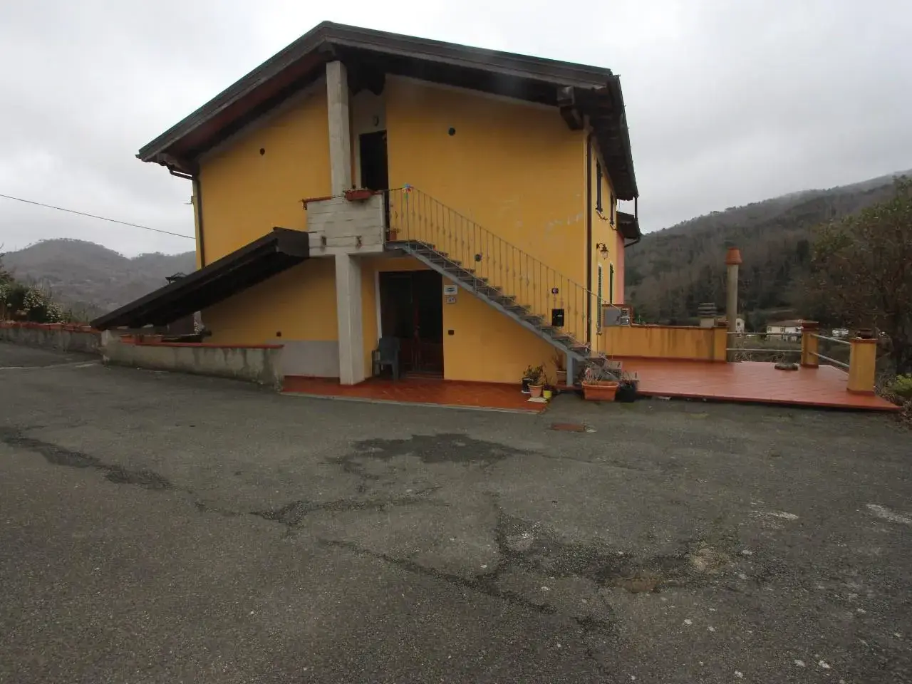 Albergo in , Pignone, {3} - Foto 2