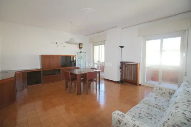 3-room flat in Via Giovanni Cimabue 20, Lecco - Photo 1