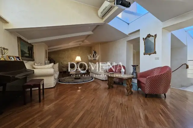 Penthouse in {3}, - Photo 1