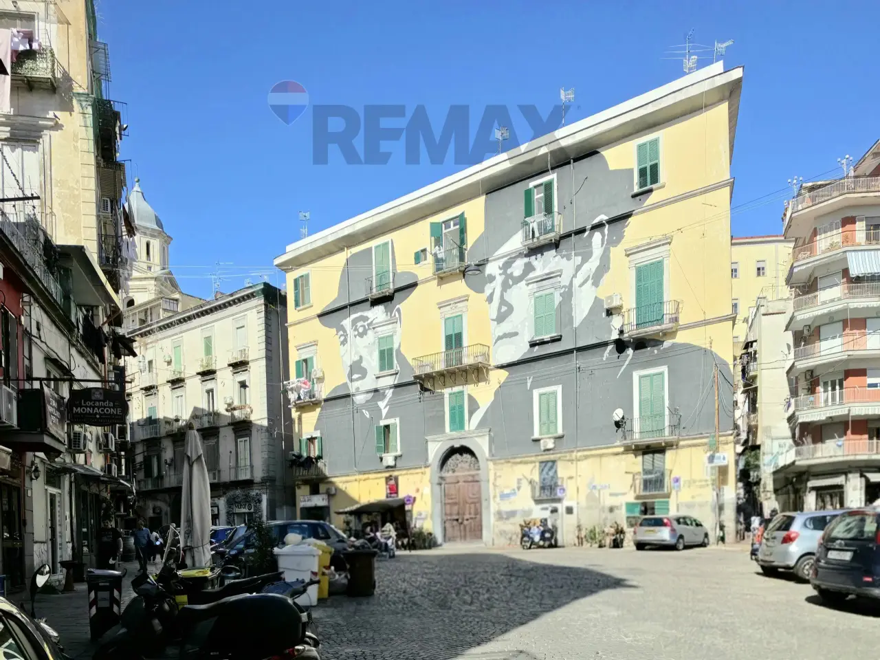 Negozio in Via San Vincenzo 16, Napoli, {3} - Foto 1