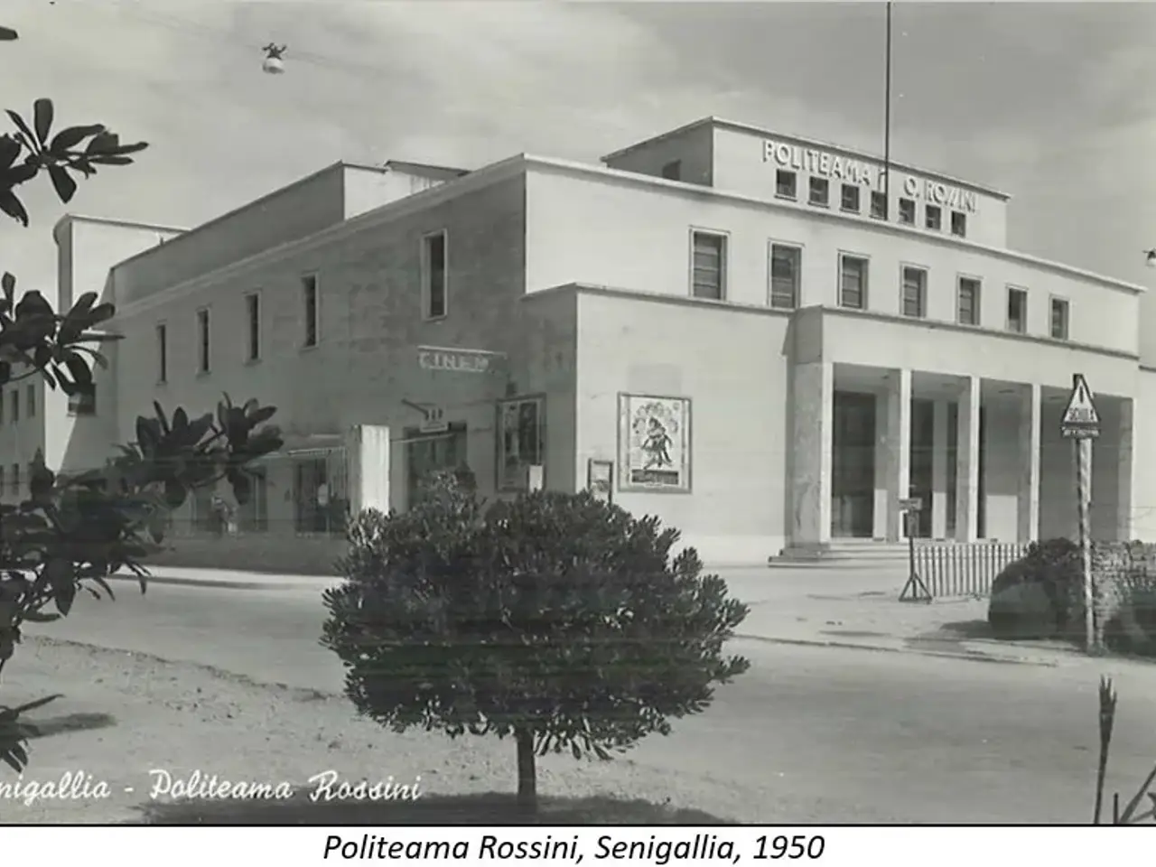 Palazzina commerciale in Via Chiostergi 1, Senigallia, {3} - Foto 1