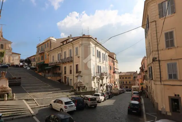 Quadrilocale in Via Cesare Battisti 03, Genzano di Roma - Foto 1