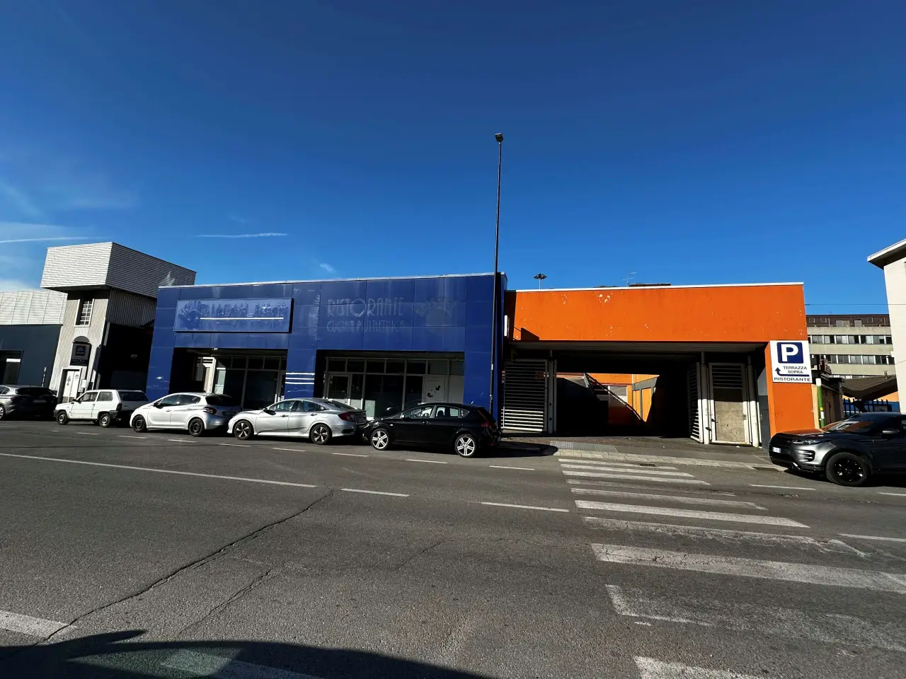 Negozio in Via della Pergola 58, Lecco, {3} - Foto 1