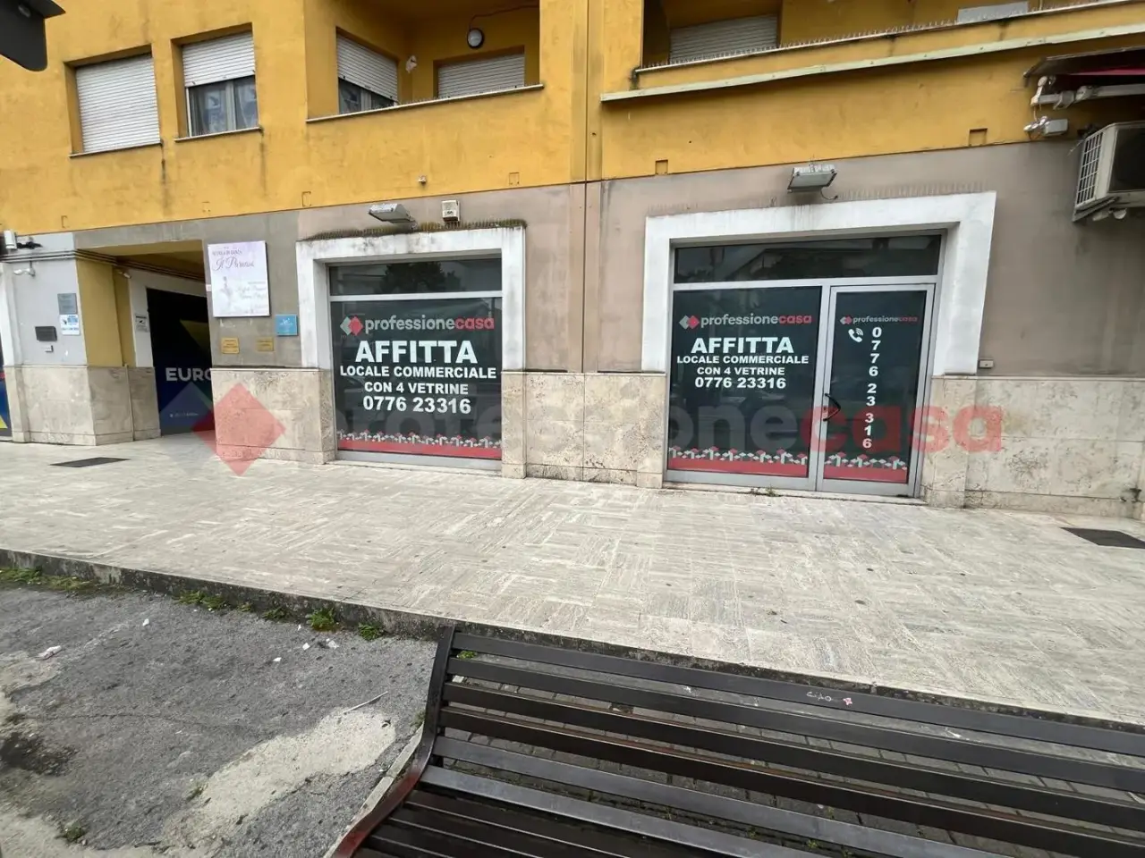 Negozio in Corso della Repubblica 232, Cassino, {3} - Foto 1