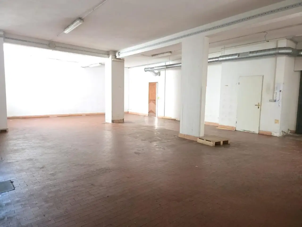 Negozio in Via del Casale Santarelli 9, Roma, {3} - Foto 2