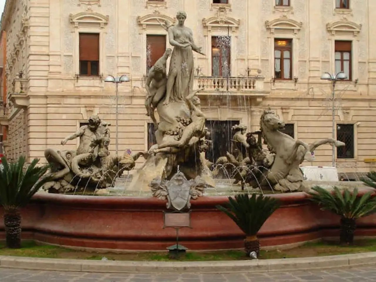Palazzina commerciale in Piazza Archimede, Siracusa, {3} - Foto 2
