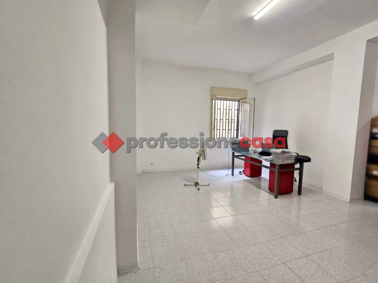 Ufficio in Via Antonino di Sangiuliano 16, Sant'Agata Li Battiati, {3} - Foto 1