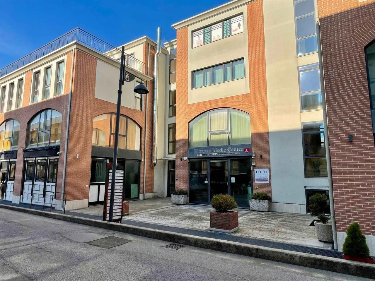 Ufficio in Via Giuseppe Ungaretti, Montecorvino Pugliano, {3} - Foto 1