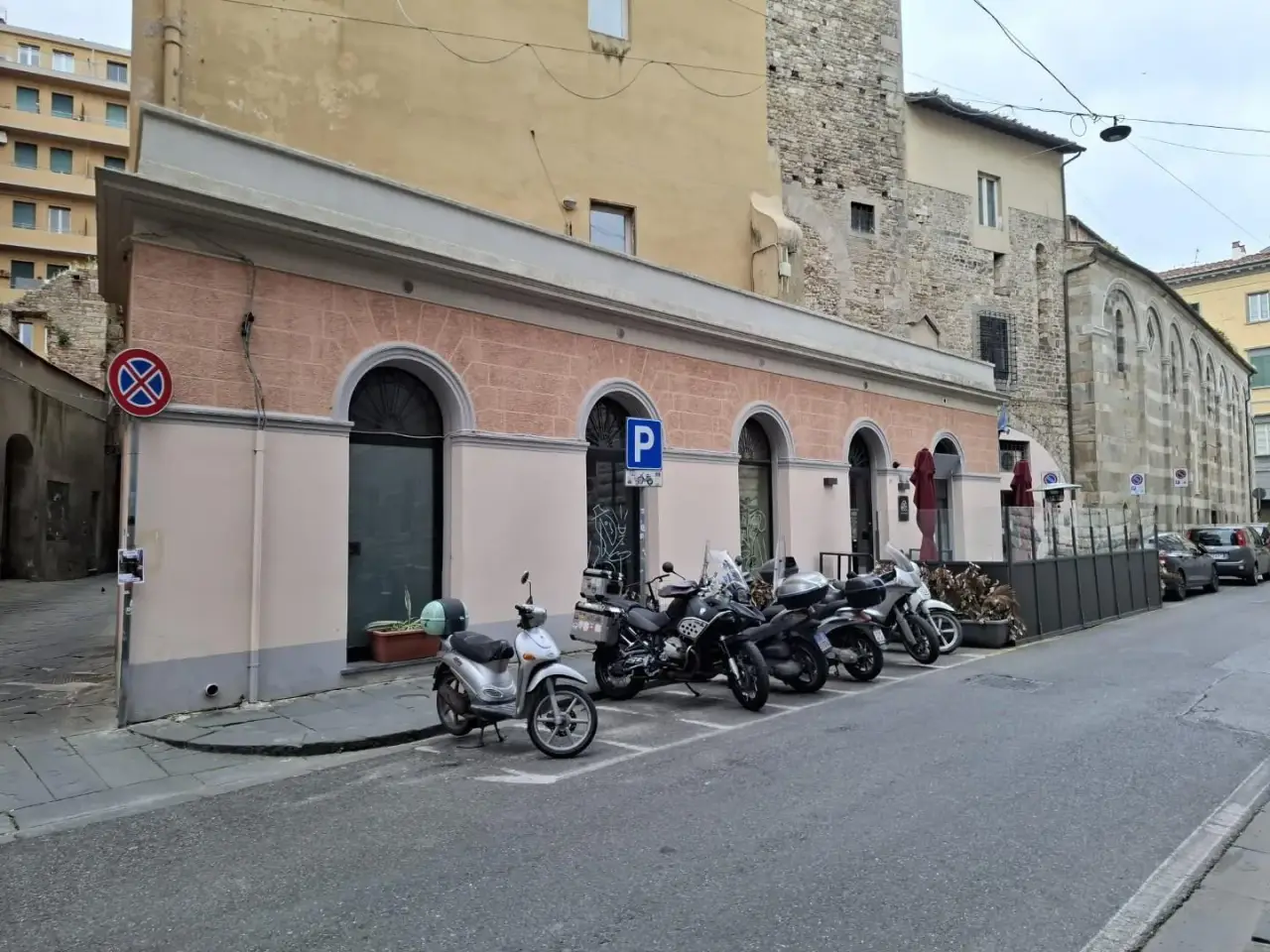 Locale commerciale in , Pisa, {3} - Foto 2