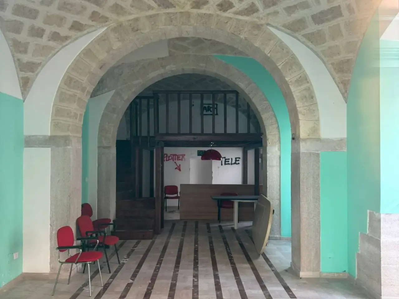 Negozio in Via Lambertini 39, Trani, {3} - Foto 1