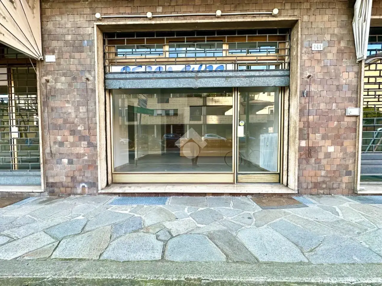 Negozio in Via Mazzini 141, Novi Ligure, {3} - Foto 1