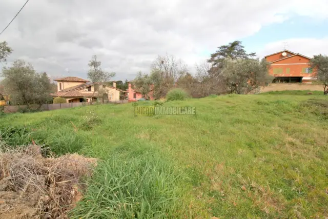 Terreno edificabile in Via dei Peschi, Vetralla - Foto 1