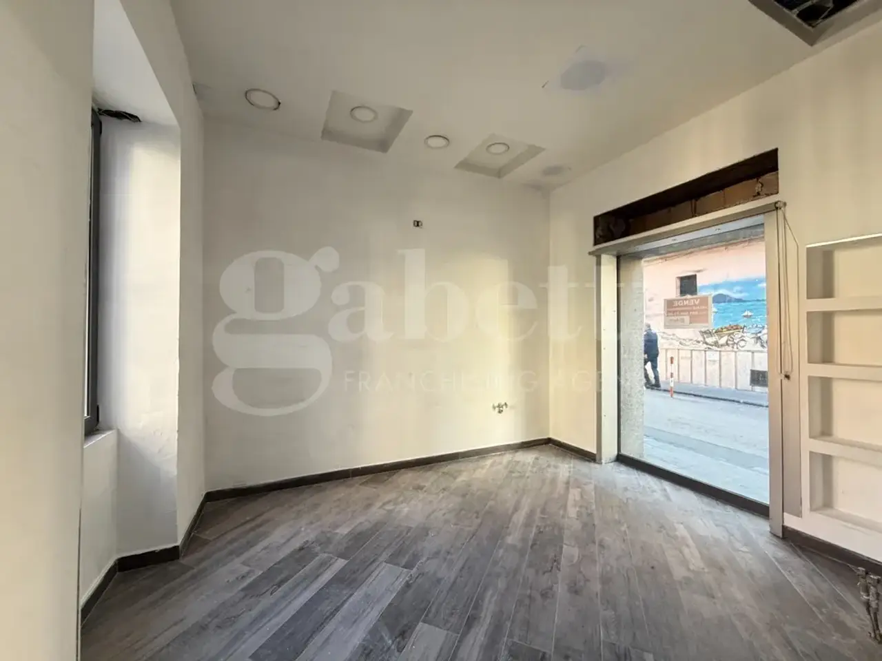 Negozio in Via Roma 8, Mugnano Di Napoli, {3} - Foto 1