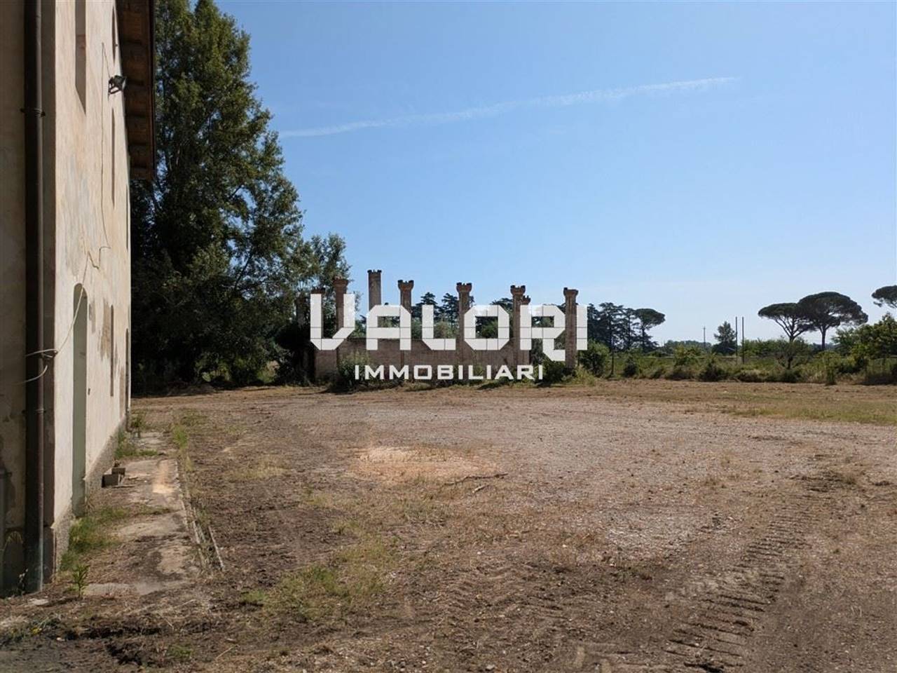 negozio in vendita a Faenza