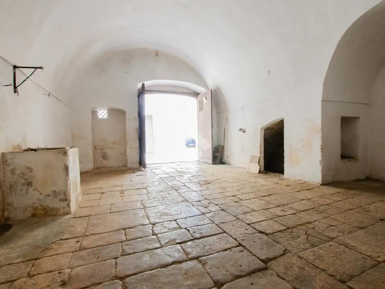 Magazzino in Via Giglio 21, Gioia Del Colle, {3} - Foto 2