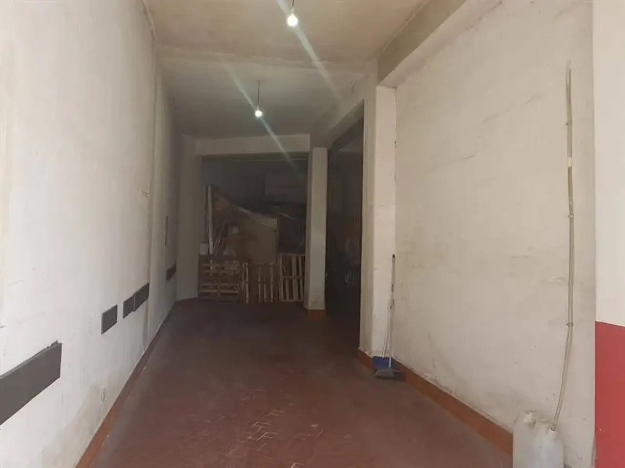 Magazzino in Via d. Maiorana, Gravina Di Catania, {3} - Foto 1