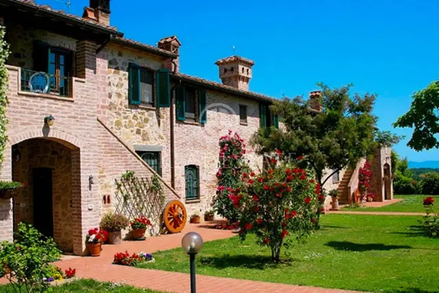 Country house or cottage, Castiglione del Lago - Photo 1