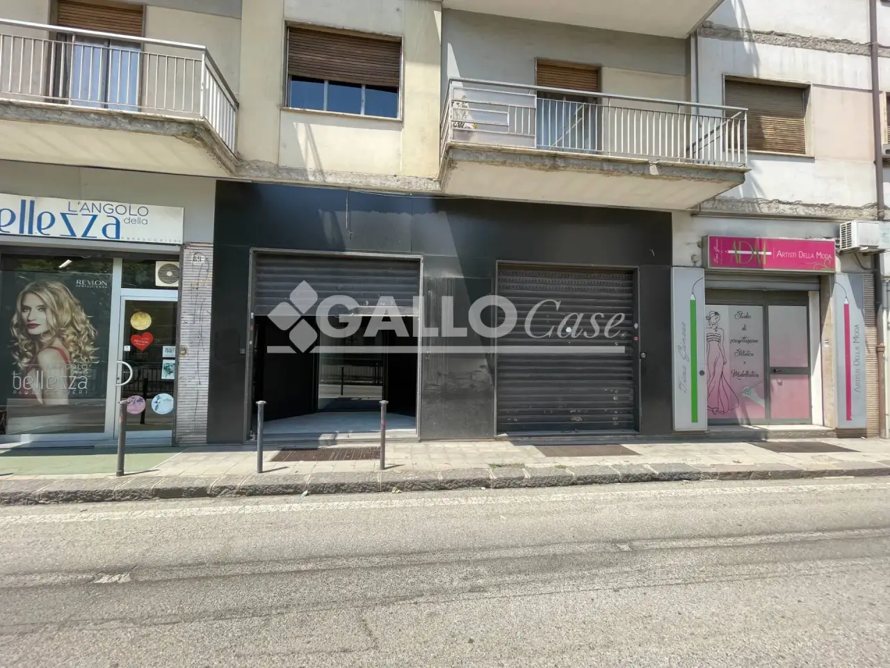 Negozio in Via P. Rossi, Cosenza, Rocca Imperiale, {3} - Foto 1