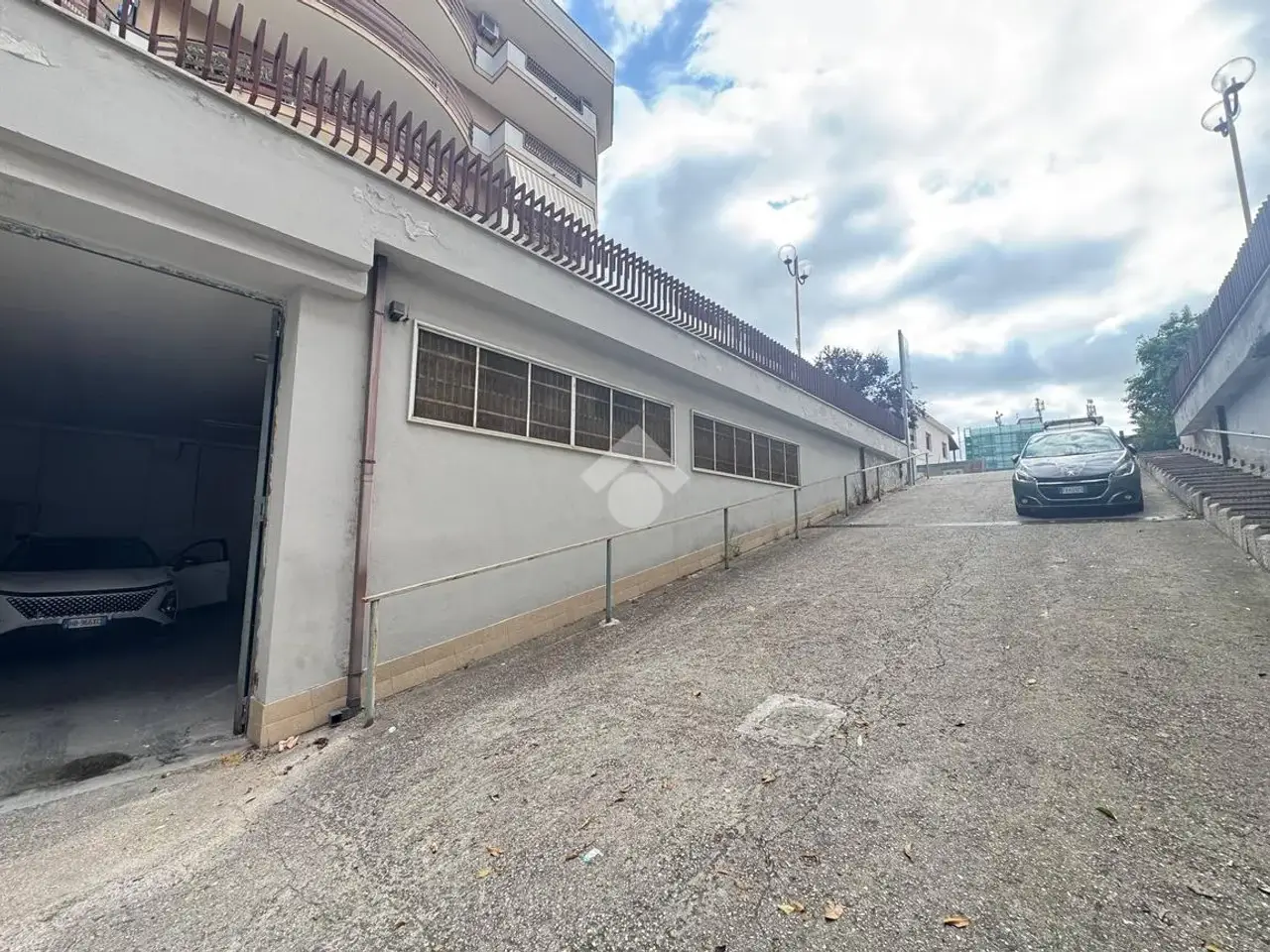 Magazzino in Via Filippo Saporito 27, Aversa, {3} - Foto 1