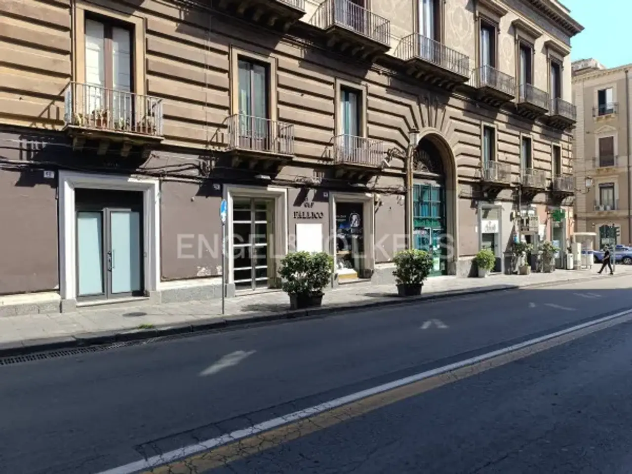 Negozio in Via Etnea 408, Catania, {3} - Foto 1
