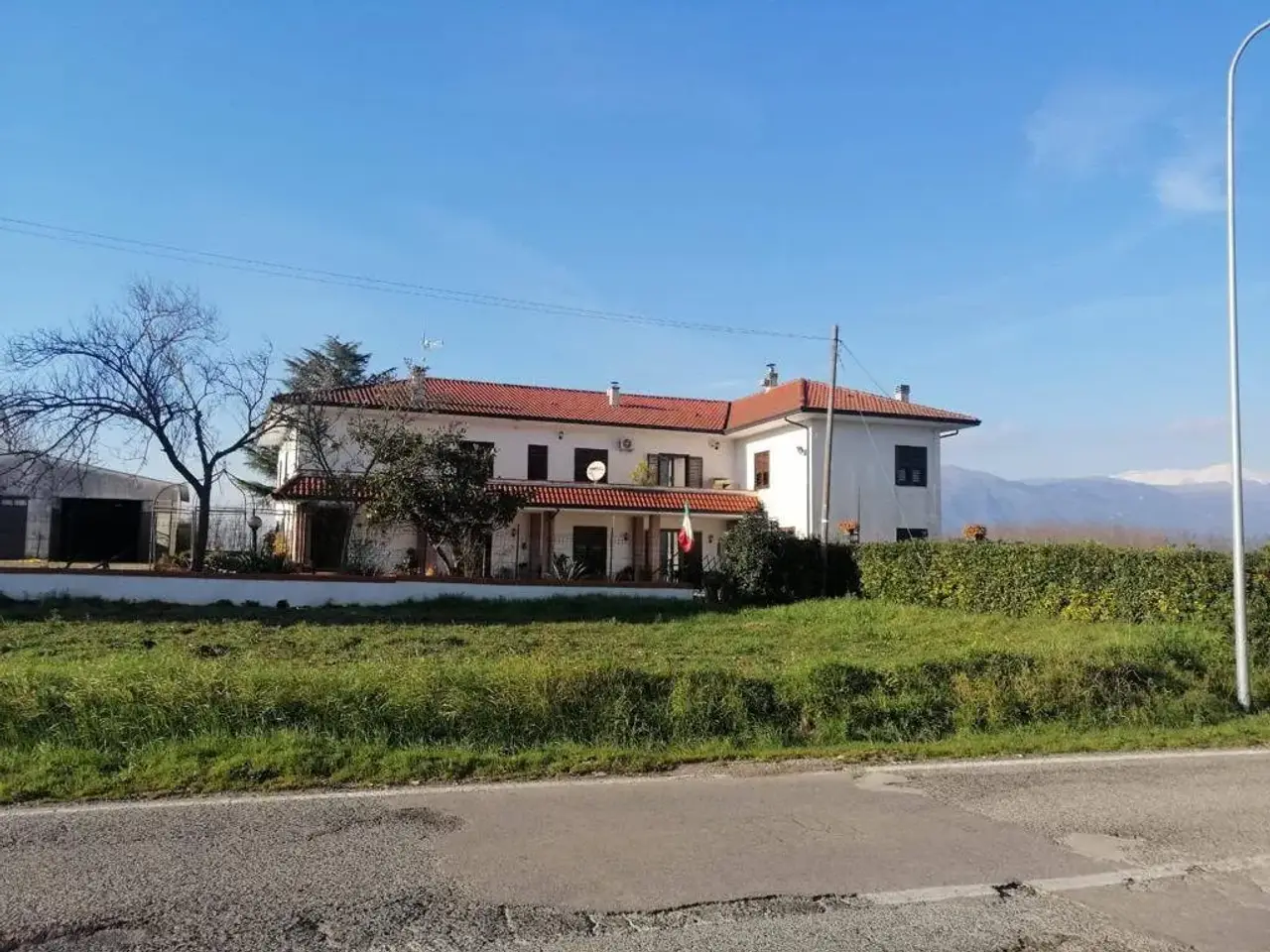 Palazzina commerciale in Strada Statale Telesina, Dragoni, {3} - Foto 1
