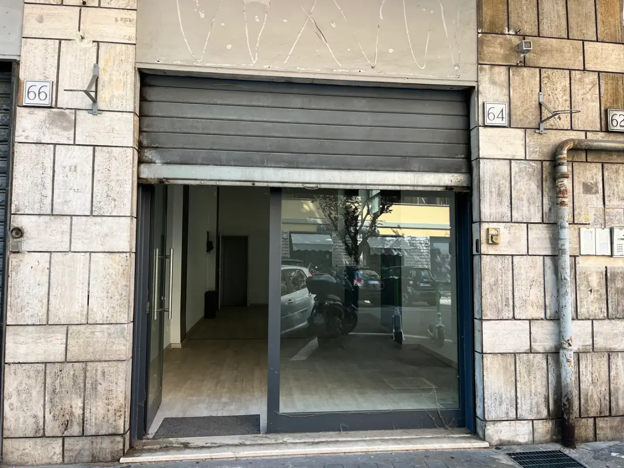 Negozio in Via Silvestro Gherardi, Roma, {3} - Foto 1