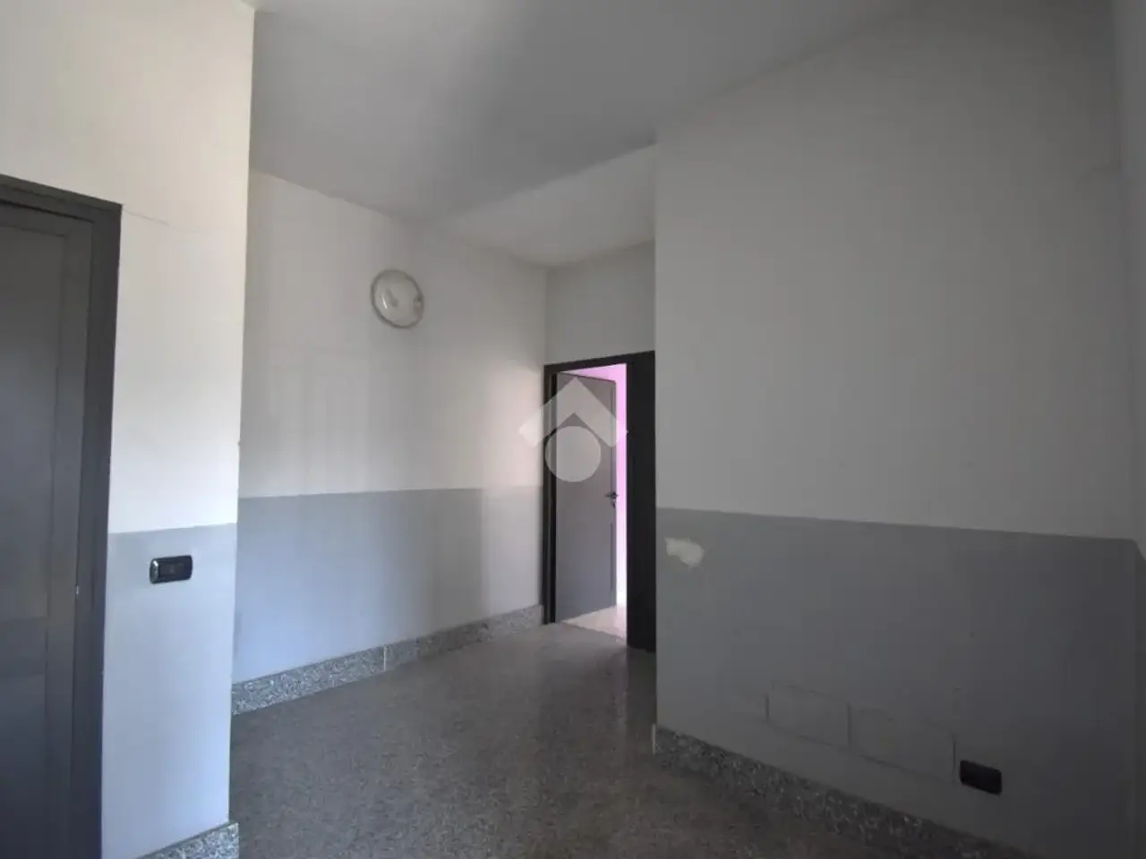 Negozio in Strada Statale per Viverone 228, Bollengo, {3} - Foto 2